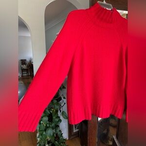 360CASHMERE 100% Cashmere Mock Neck Sweater – Size L. Fits like a medium! EUC.